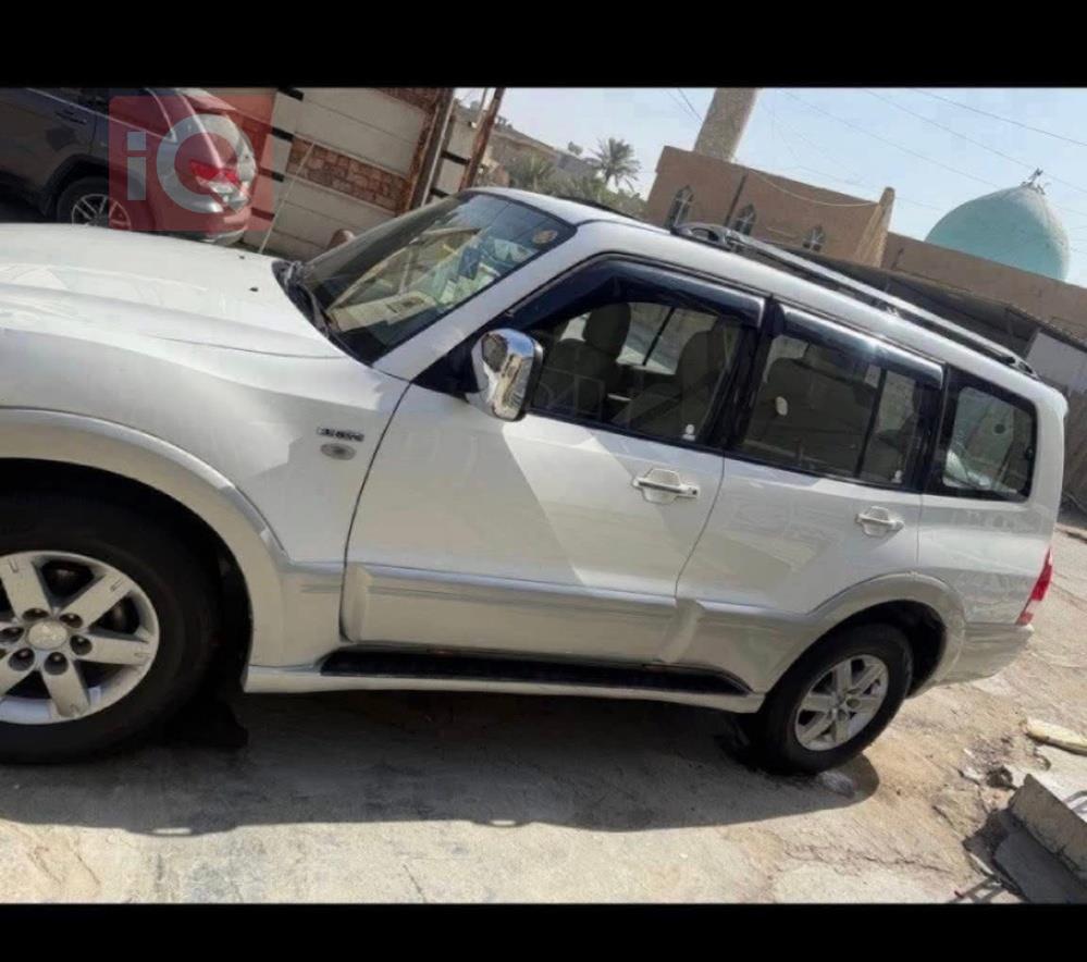 ميتسوبيشي باجيرو